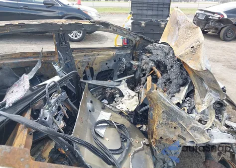 2012 Ford Focus Titanium z USA, uszkodzony, nr VIN 1FAHP3J25CL427389